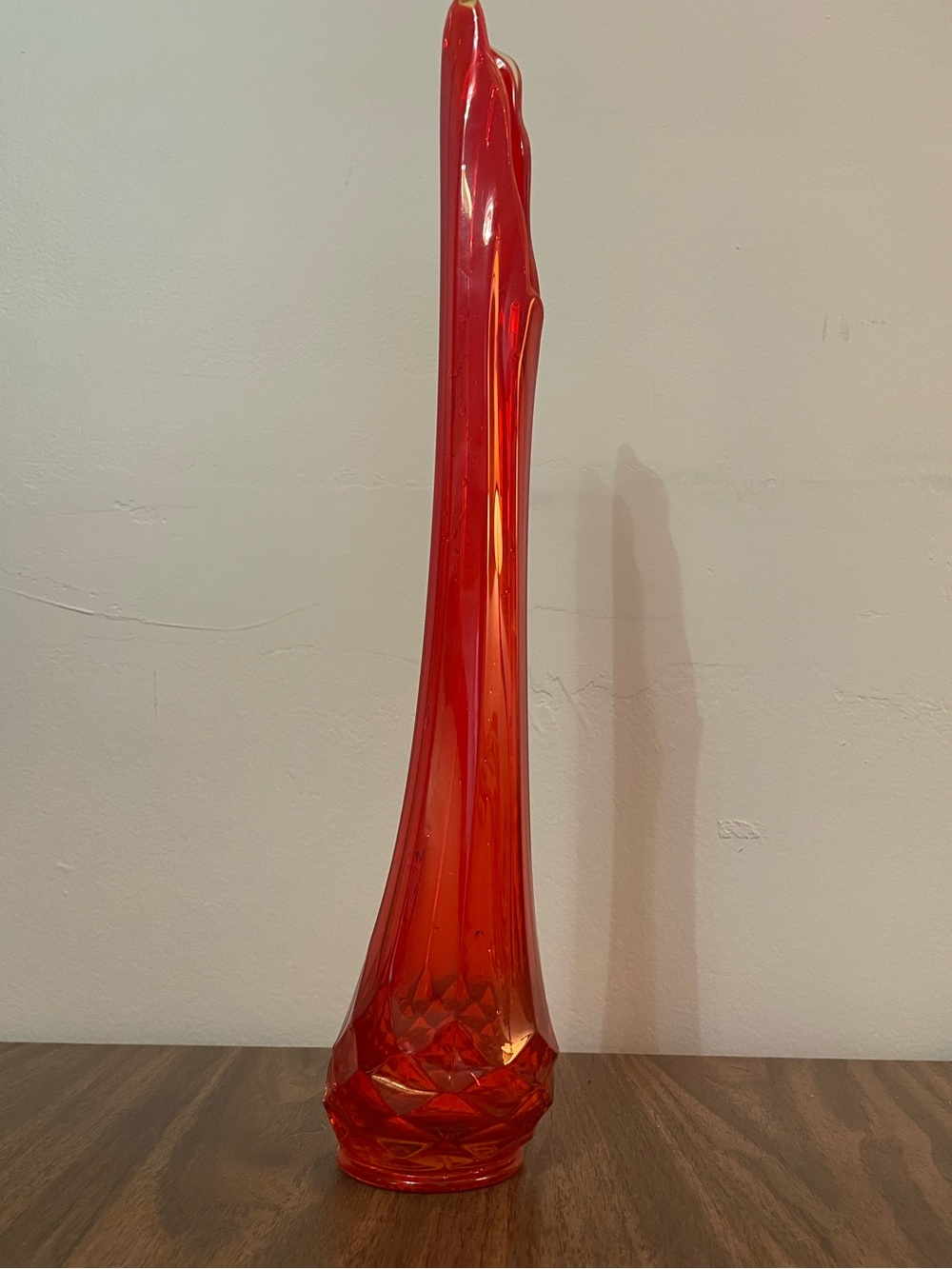 LE Smith Dominion Swung Vase 17.25"